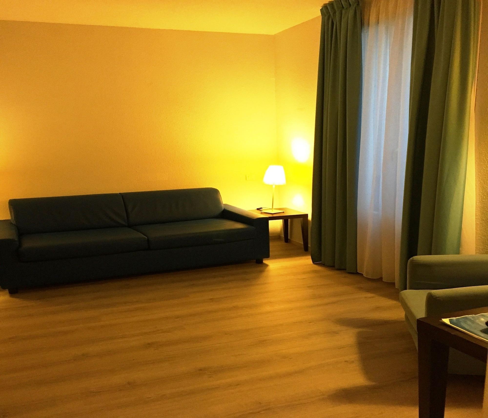 Appart'Hotel Saint Jean Lourdes Zewnętrze zdjęcie